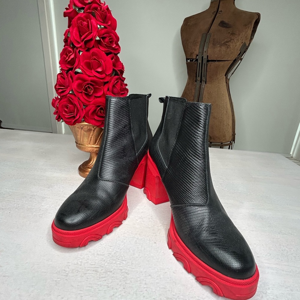 Sorel Brex Black Leather Red Sole Heeled Chelsea Bootie 11